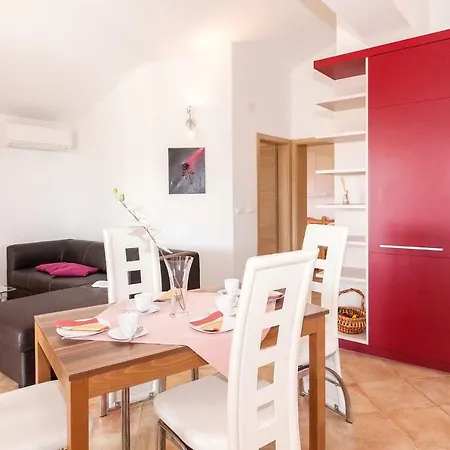 Apartment Symphonie