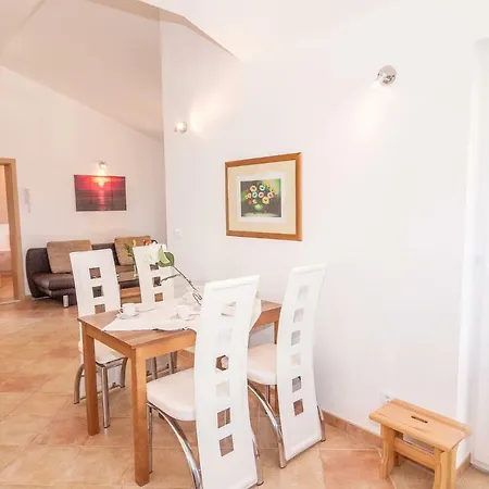 Apartment Symphonie