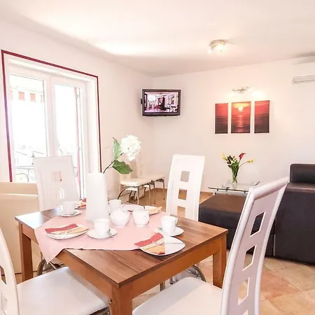 Symphonie Apartment *