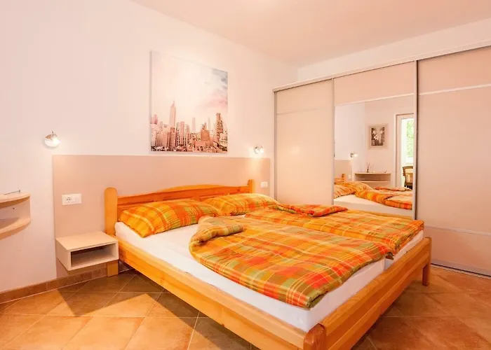 Symphonie Apartment *