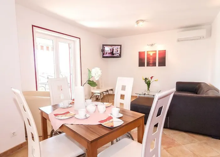 Symphonie Apartment *